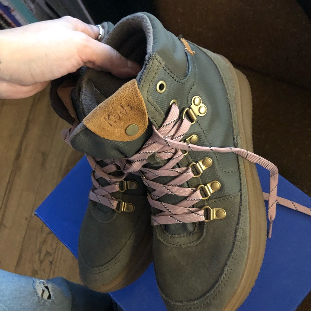 KEDS Midland Women’s Water-Resistant Boot in Olive (greenish brown)